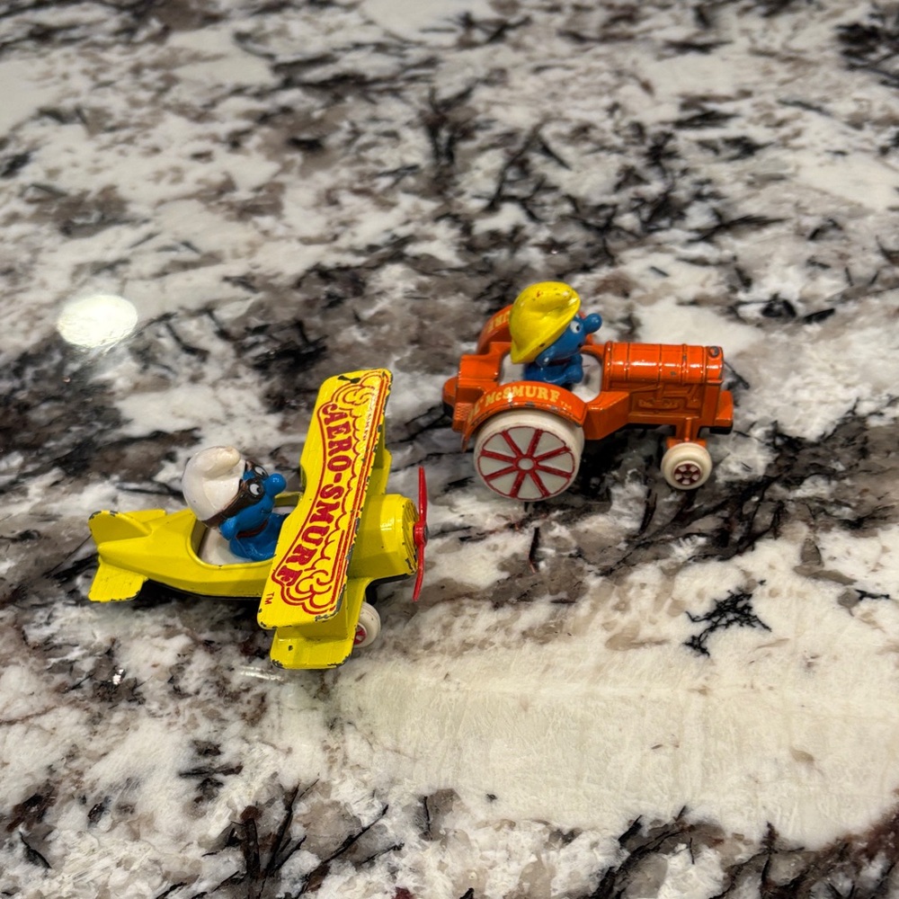 Smurf Pilot Biplane & Farmer Tractor Toy Set - Yellow & Orange - Picture 2 of 8